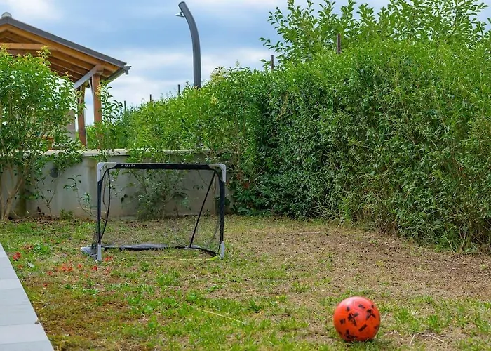 Rojnici 2 By Istrialux