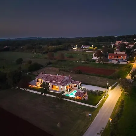 Villa Rojnici 2 By Istrialux *