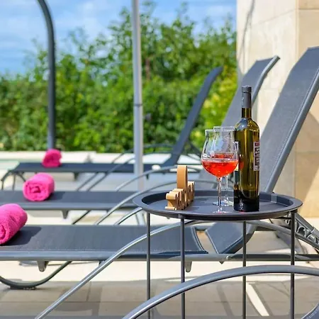 Rojnici 2 By Istrialux *