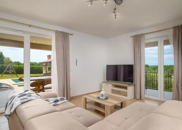 Rojnici 2 By Istrialux Orihi